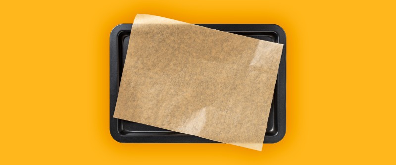 What's the best way to clean a baking tray?